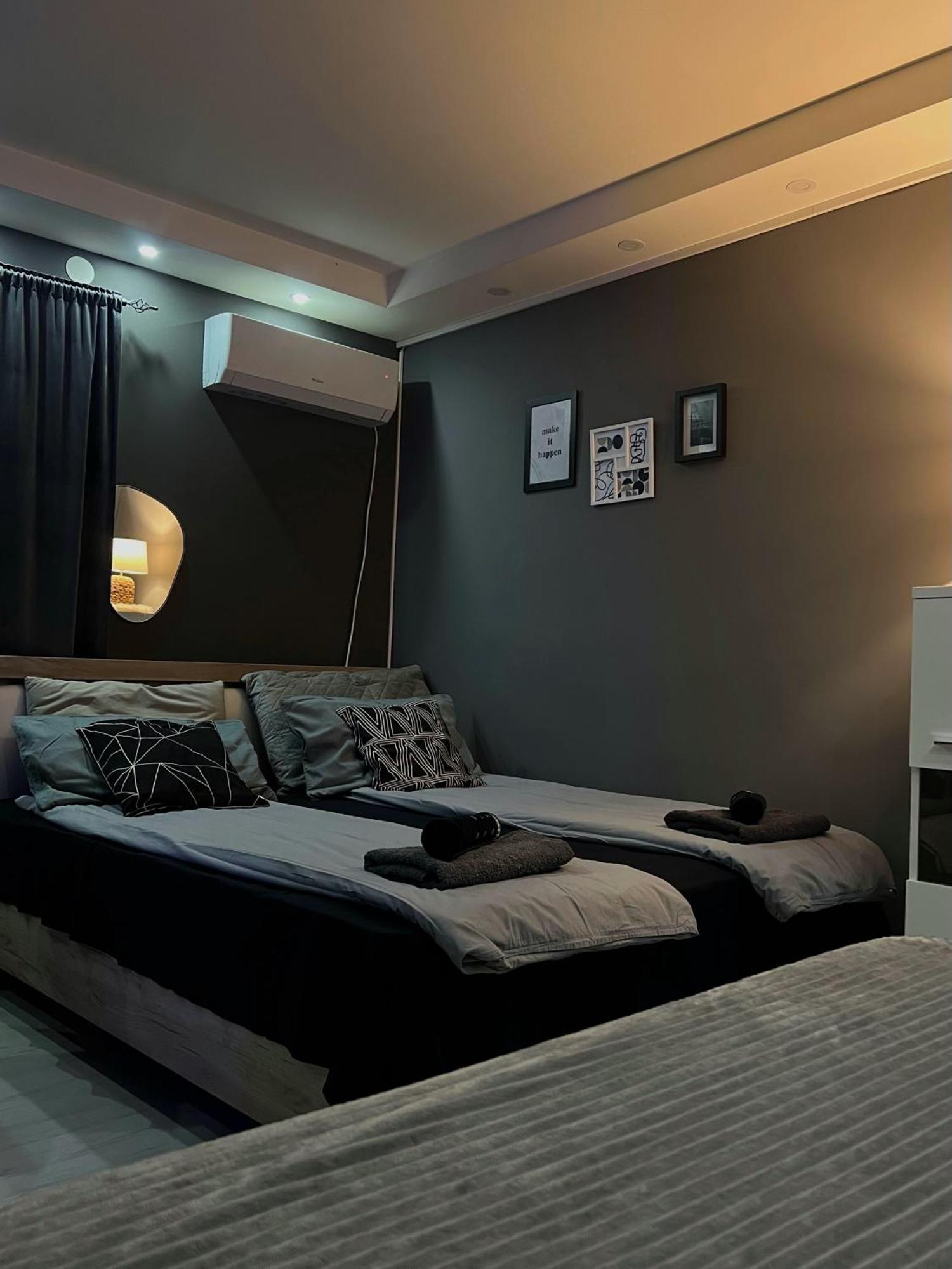 Beta House Apartments Zaječar Buitenkant foto